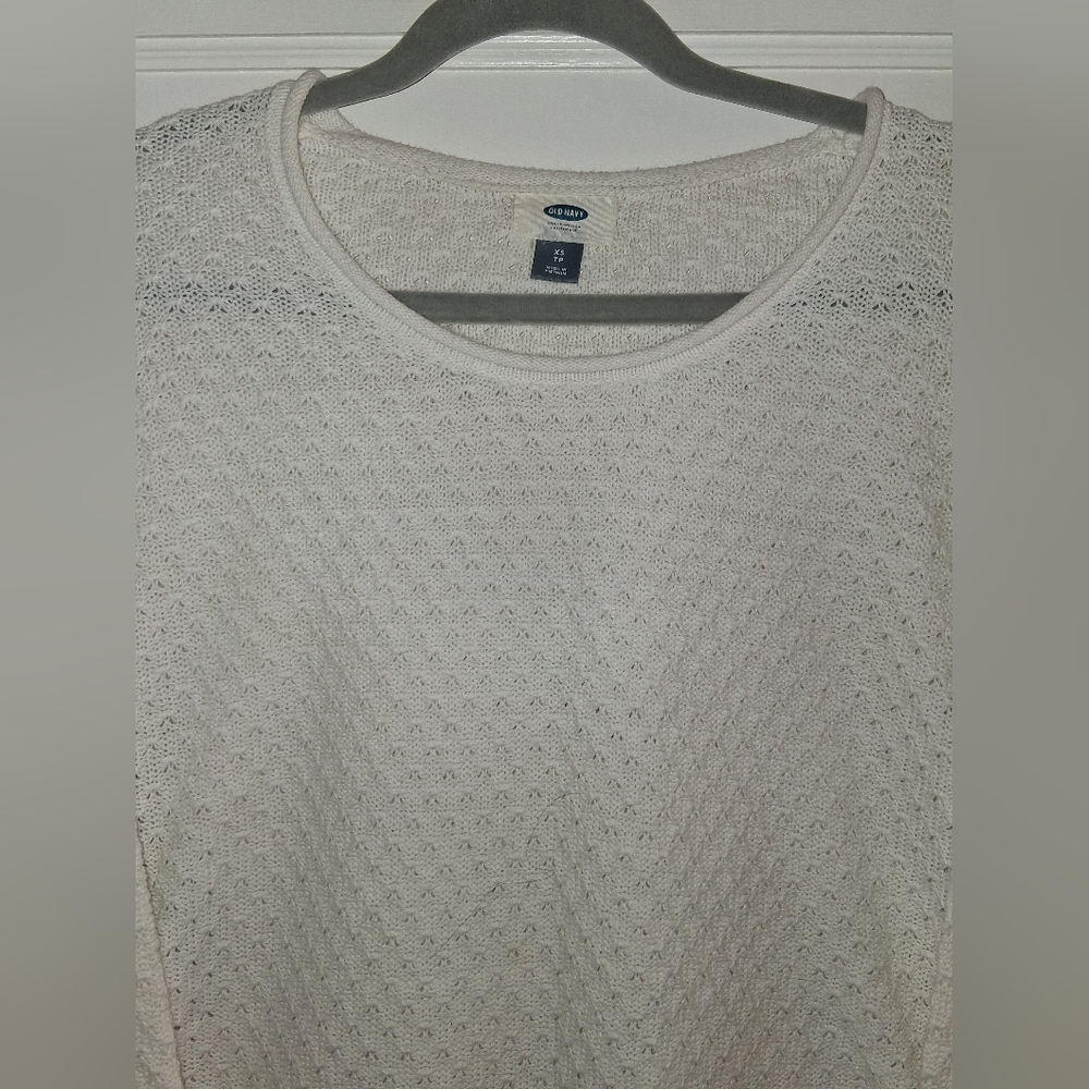 Old Navy White Top - Picture 2 of 11